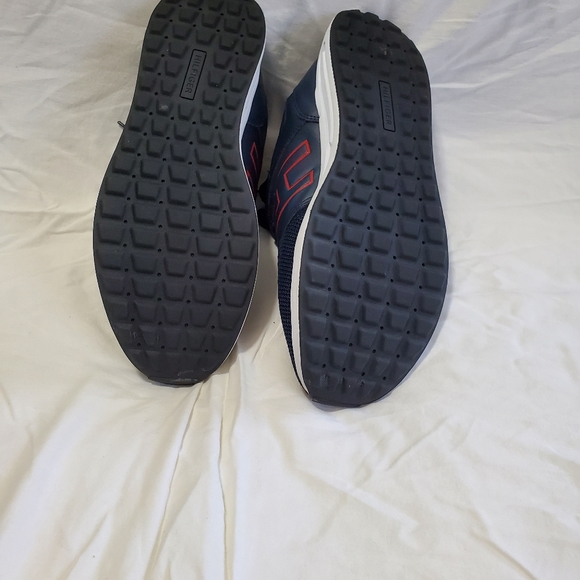 Rarely Worn Men's Tommy Hillfiger Blue Red - Picture 4 of 5